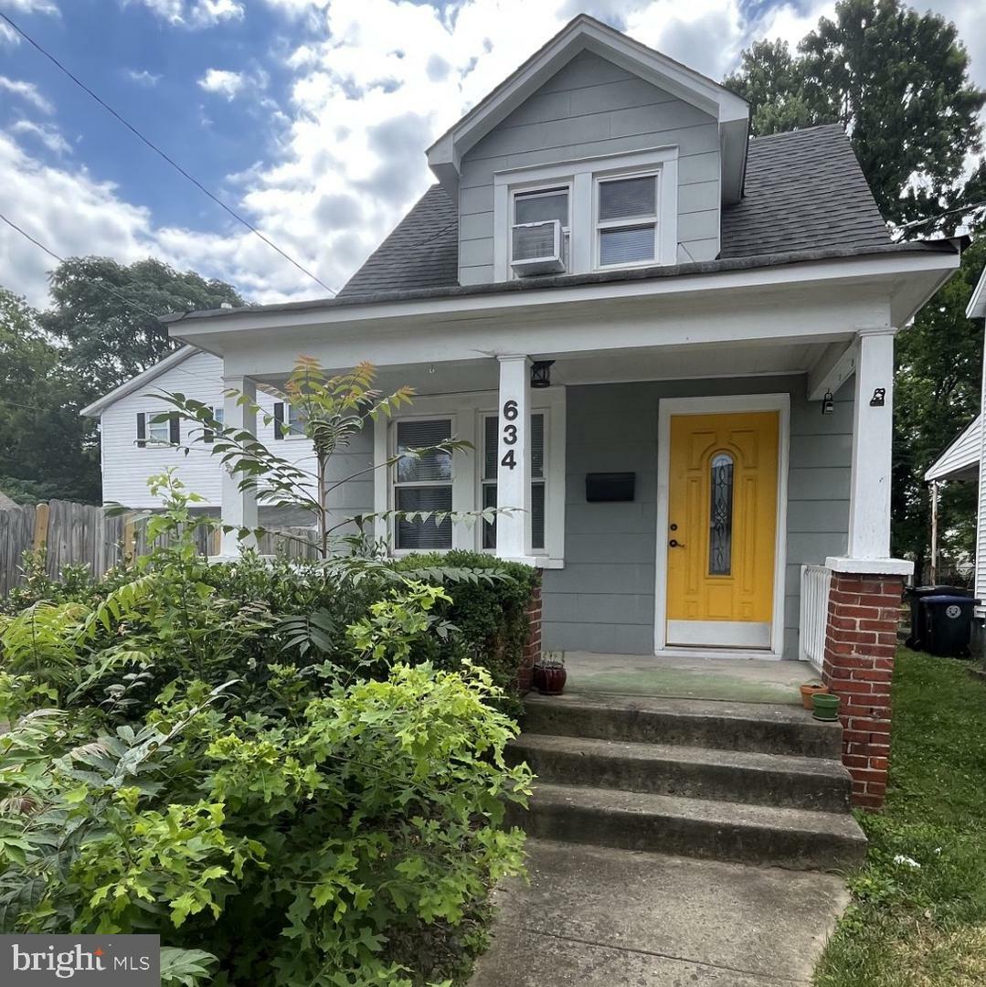 Property Photo:  634 Pelham Street  VA 22401 