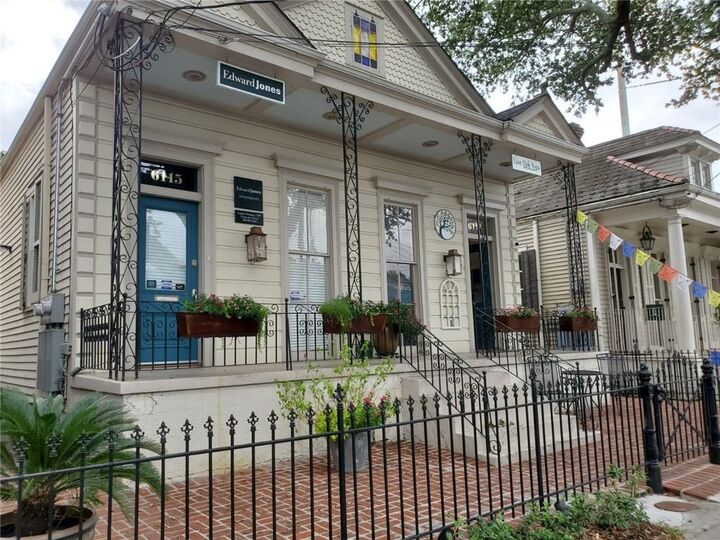 6111 Magazine Street  New Orleans LA 70118 photo