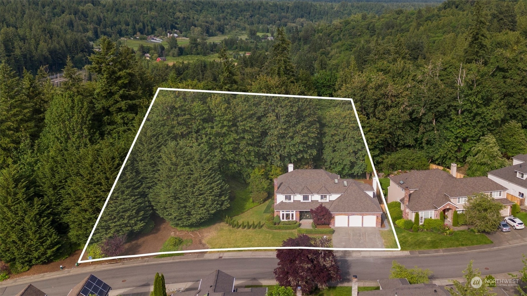 Property Photo: 4528 194th Way NE WA 98074