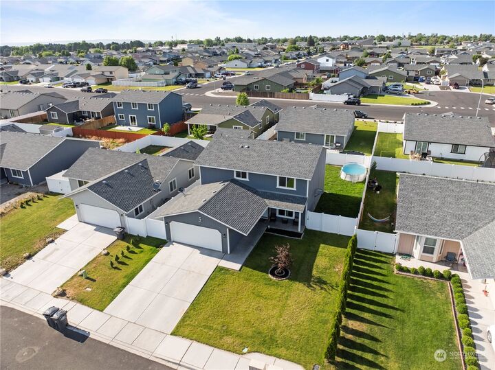 Property Photo:  1125  Sandstone Street  WA 99344 