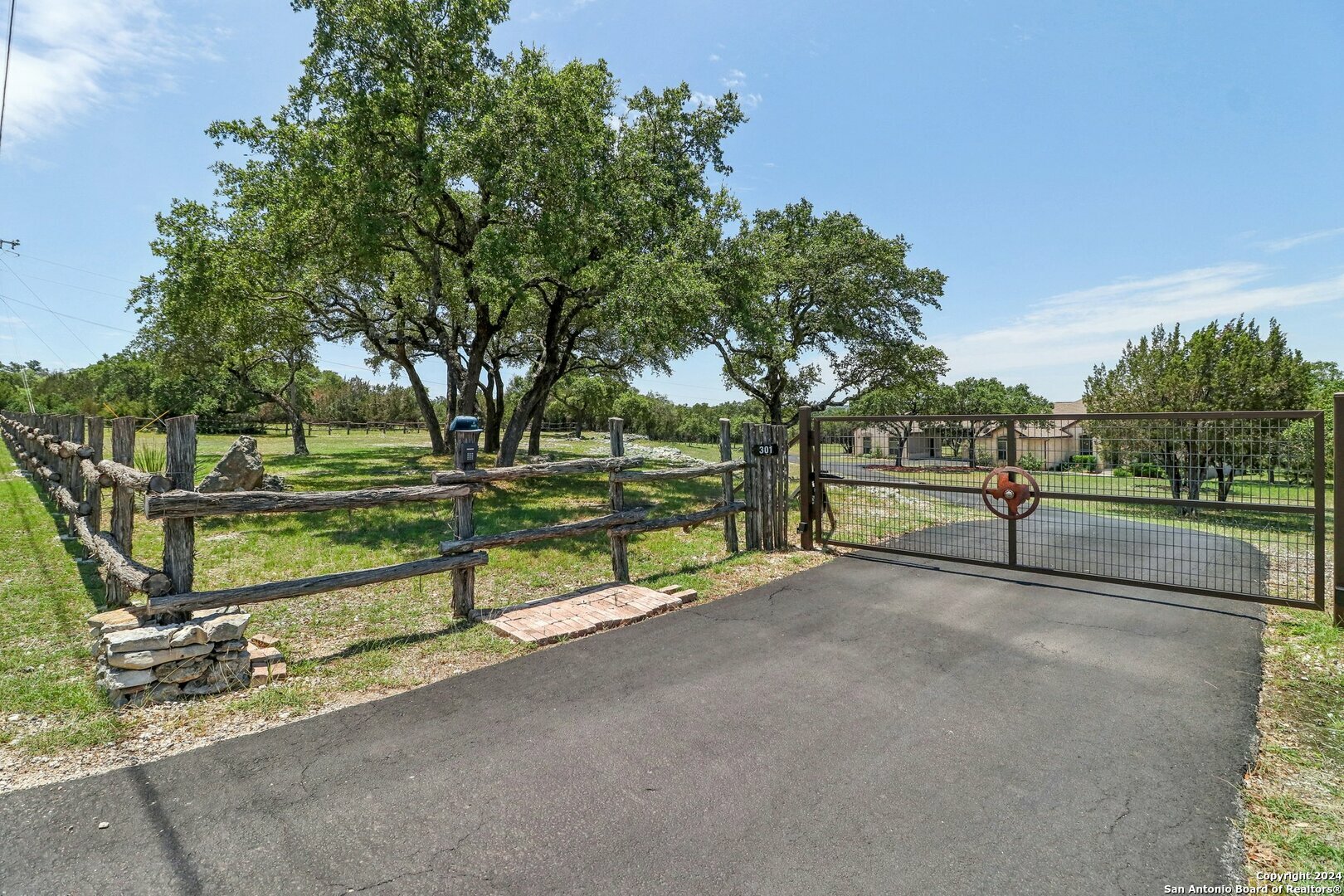 Property Photo:  301 River Ridge  TX 78006 