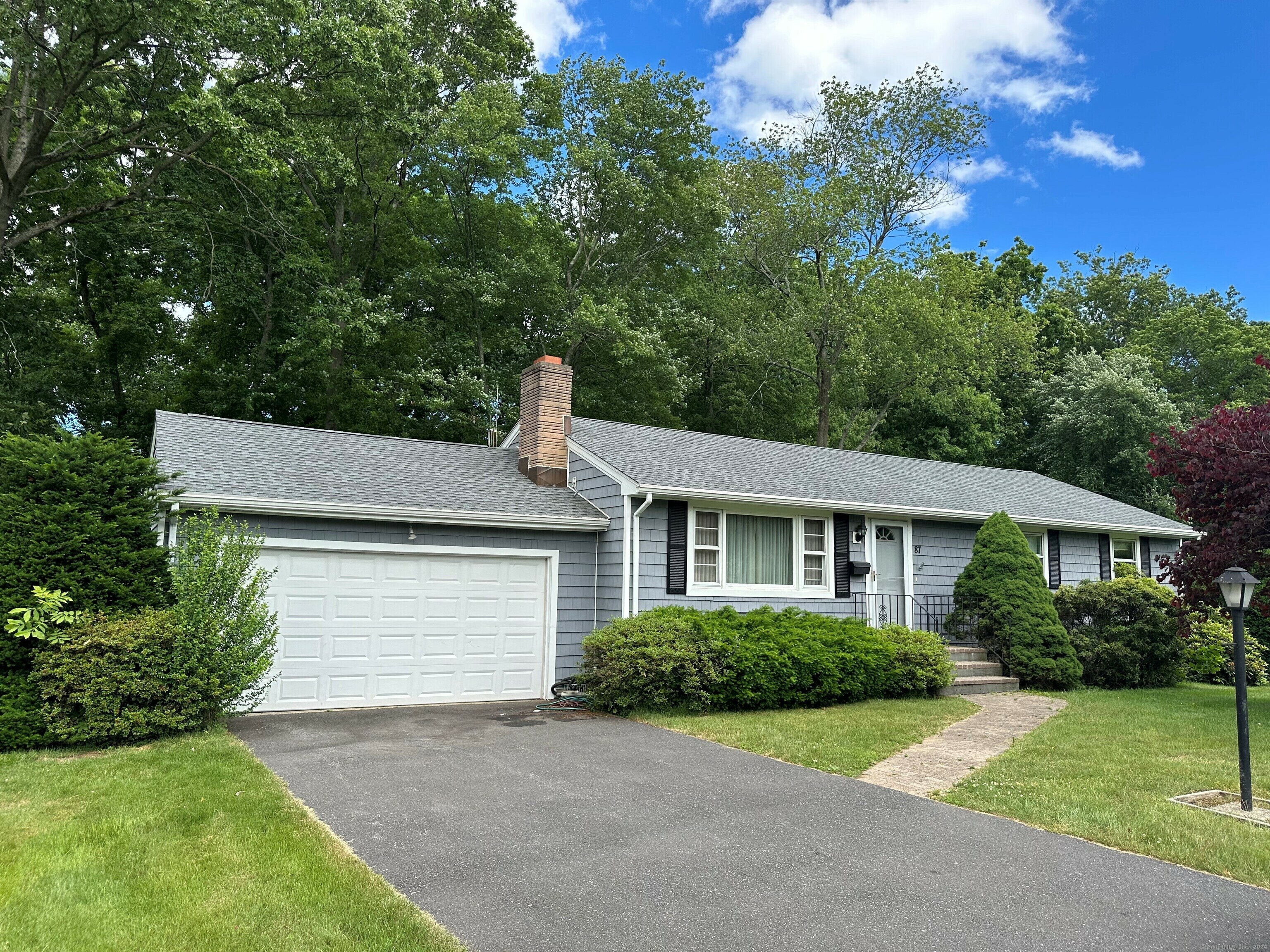 Property Photo:  87 Arden Road  CT 06611 