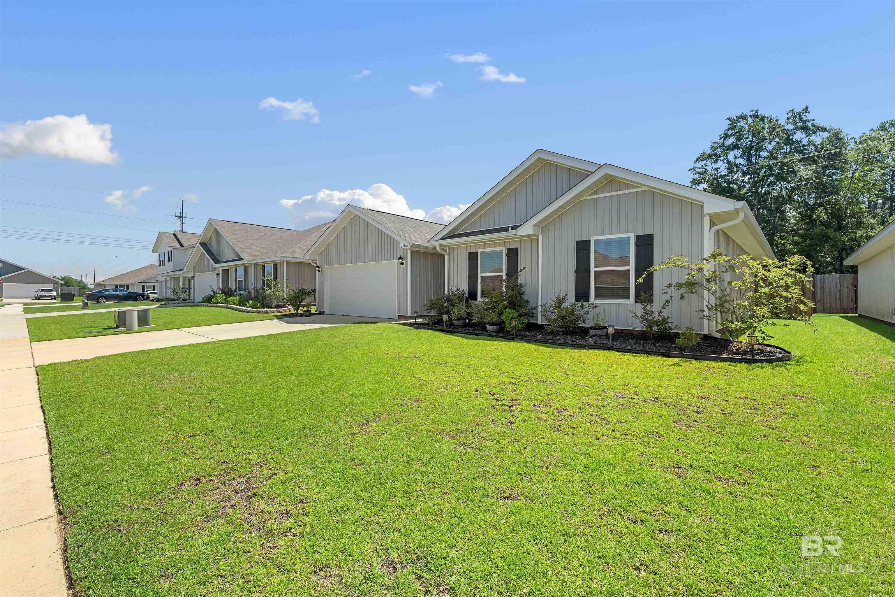 Property Photo:  19116 Chipola Drive  AL 36567 