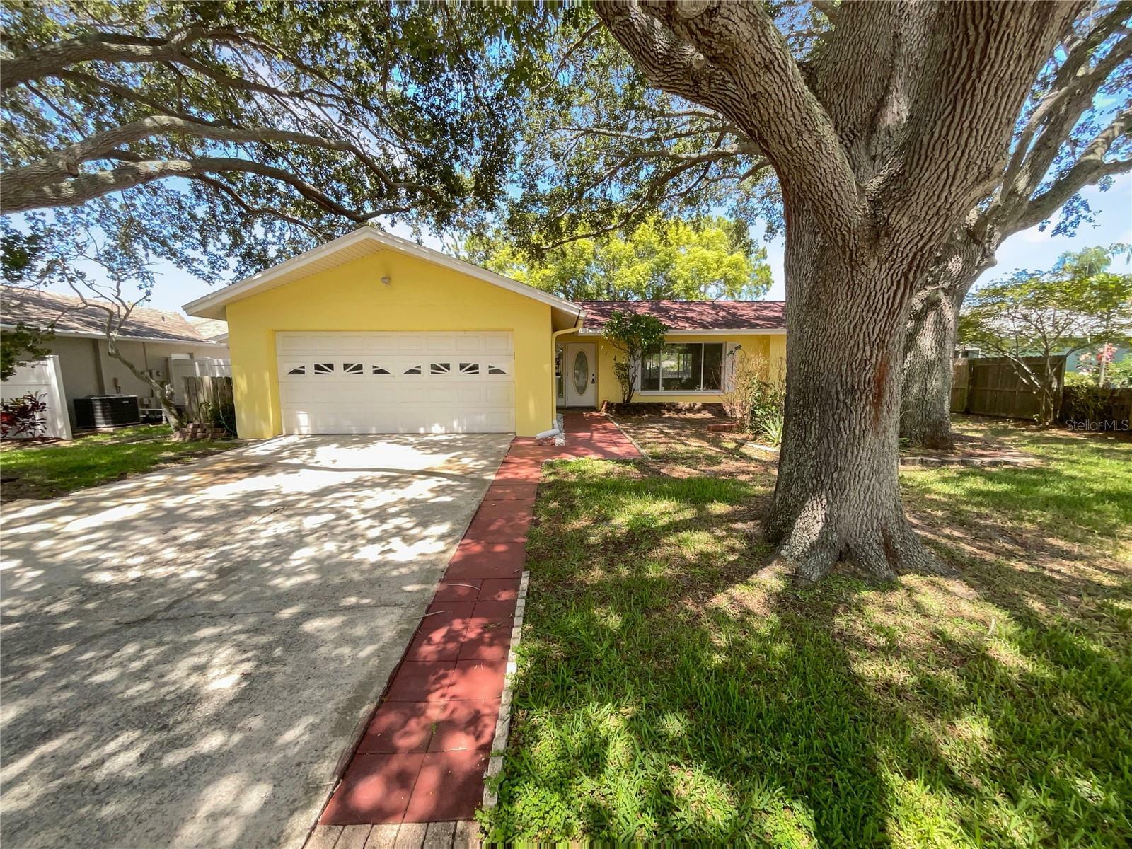 Property Photo:  10810 Del Prado Drive W  FL 33774 