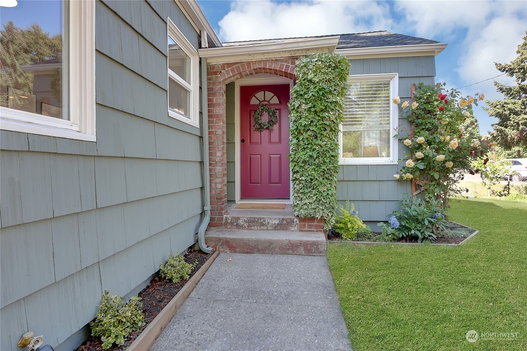 Property Photo:  8026 S Bell Street  WA 98408 