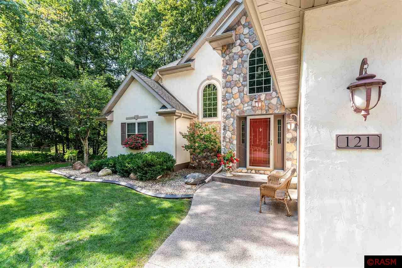 Property Photo:  121 Bartholomew Lane  MN 56001 