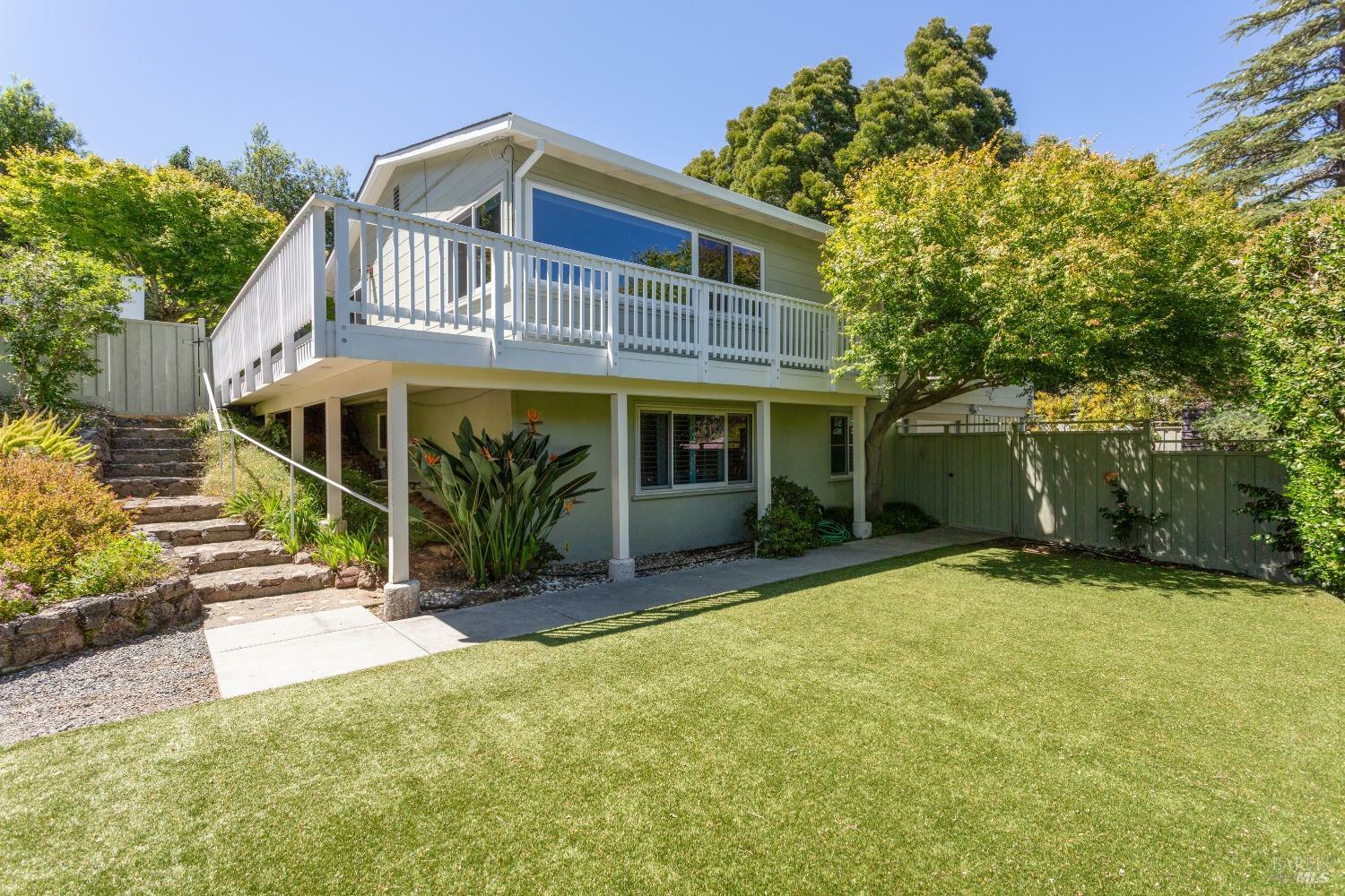 Property Photo:  99 Rancho Drive  CA 94920 