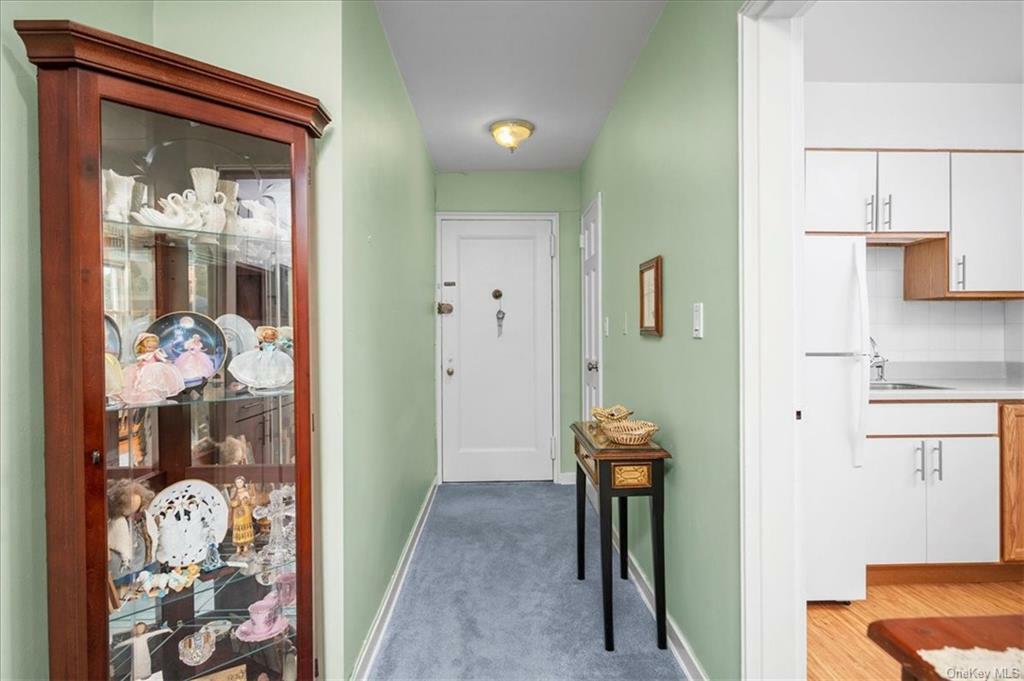 Property Photo:  749 N Broadway 3B  NY 10706 