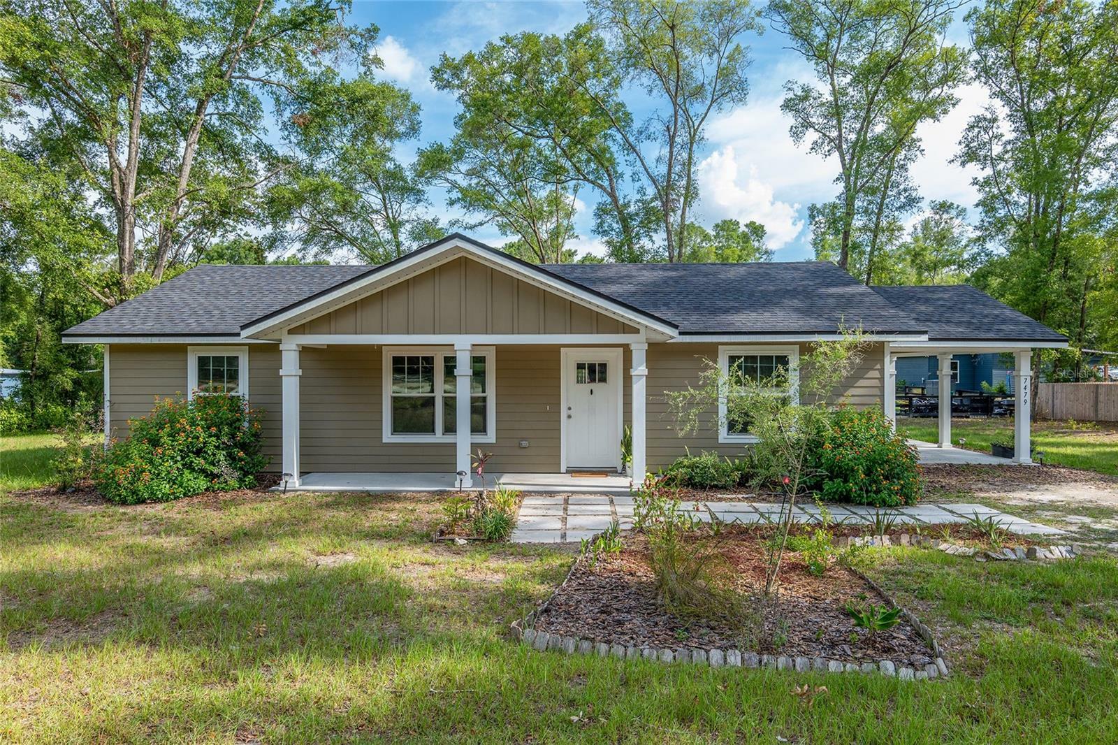 Property Photo: 7479 SE 77th Lane FL 32693