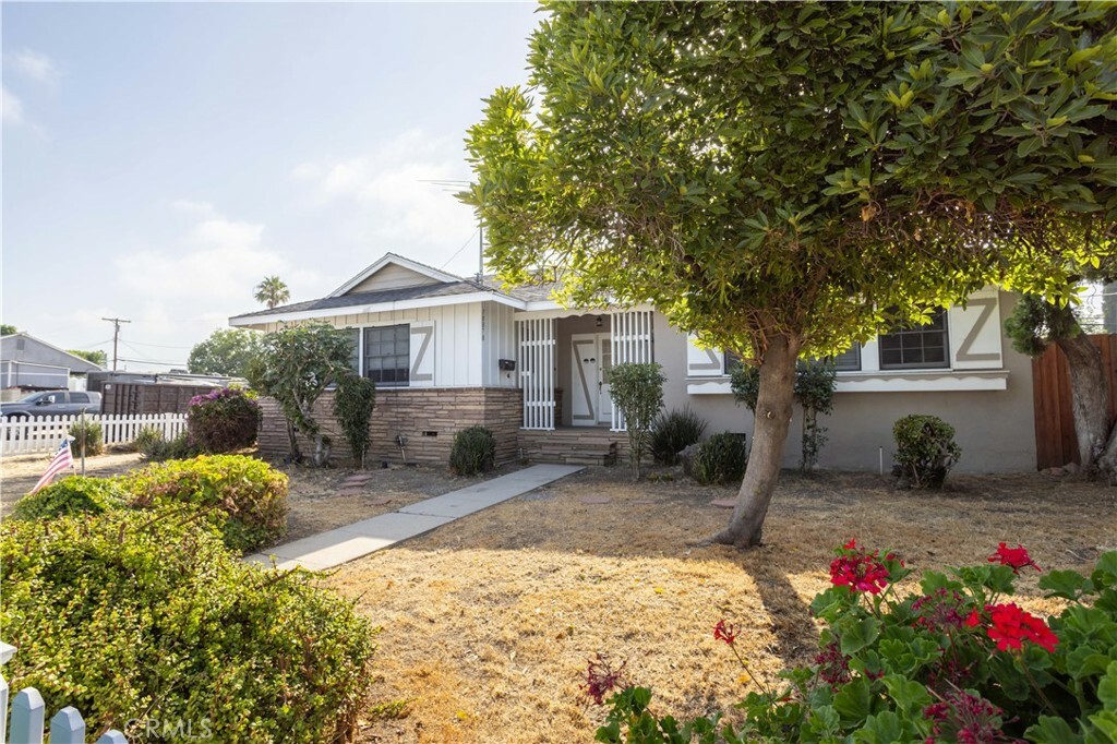 Property Photo:  10878 Balboa Boulevard  CA 91344 