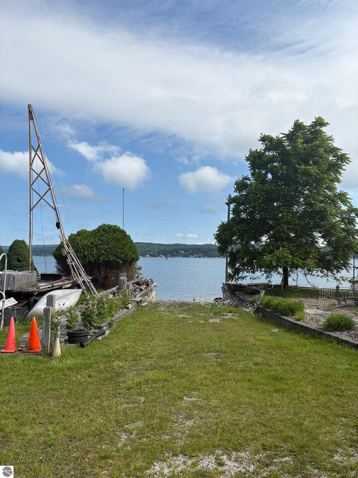 Property Photo:  4472 Crescent Beach Road  MI 49675 