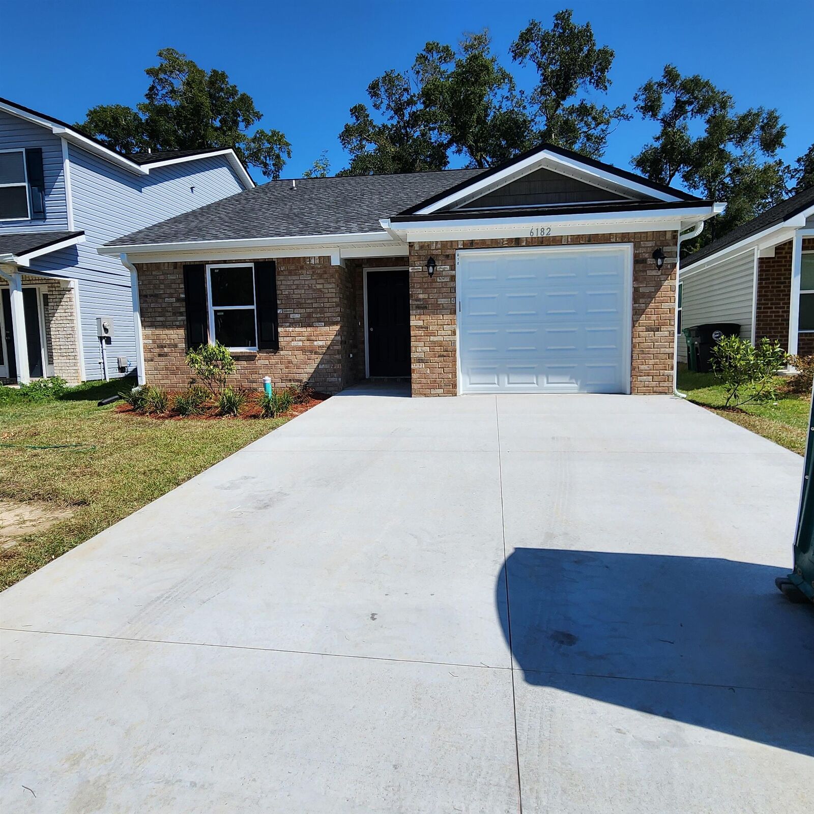Property Photo:  6182 Jordans Pass Drive  FL 32304 