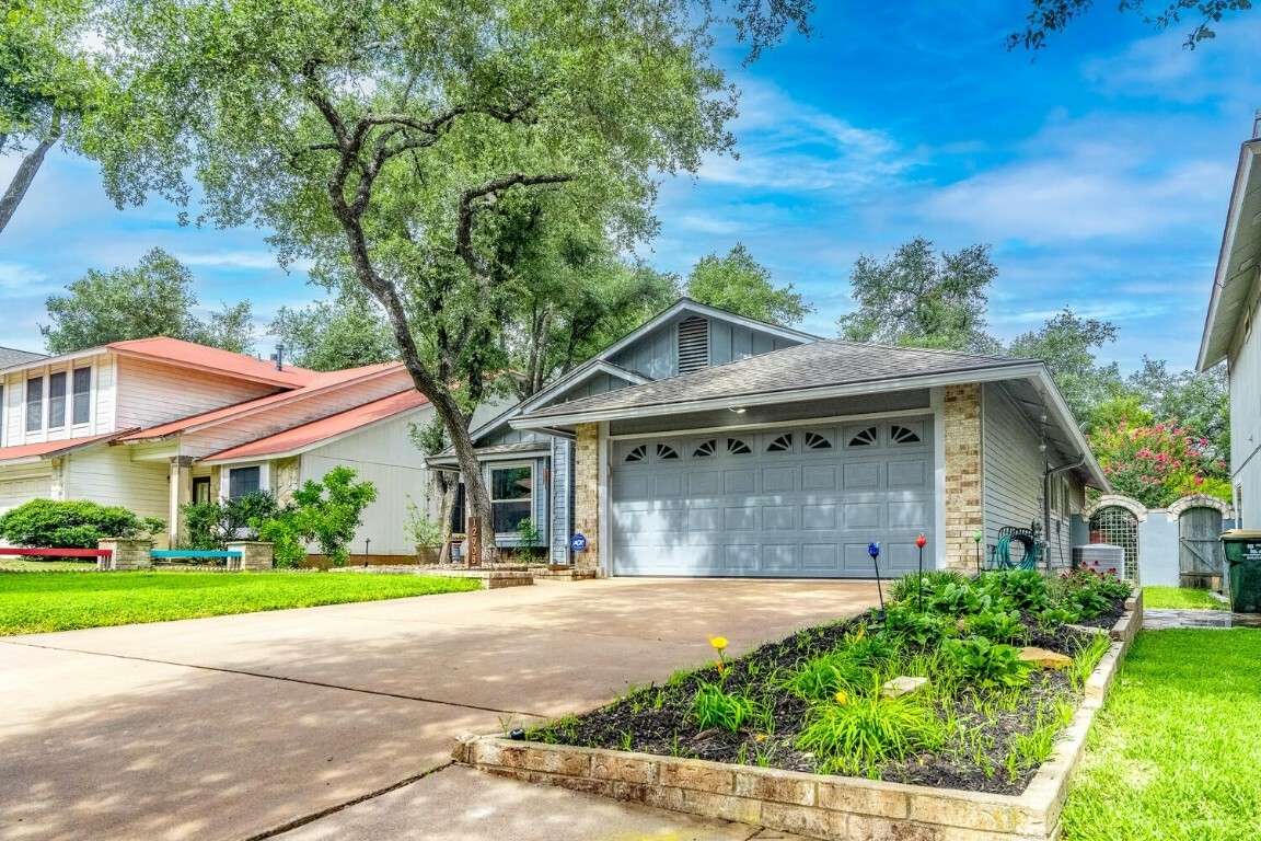 Property Photo:  12908 Debarr Drive  TX 78729 