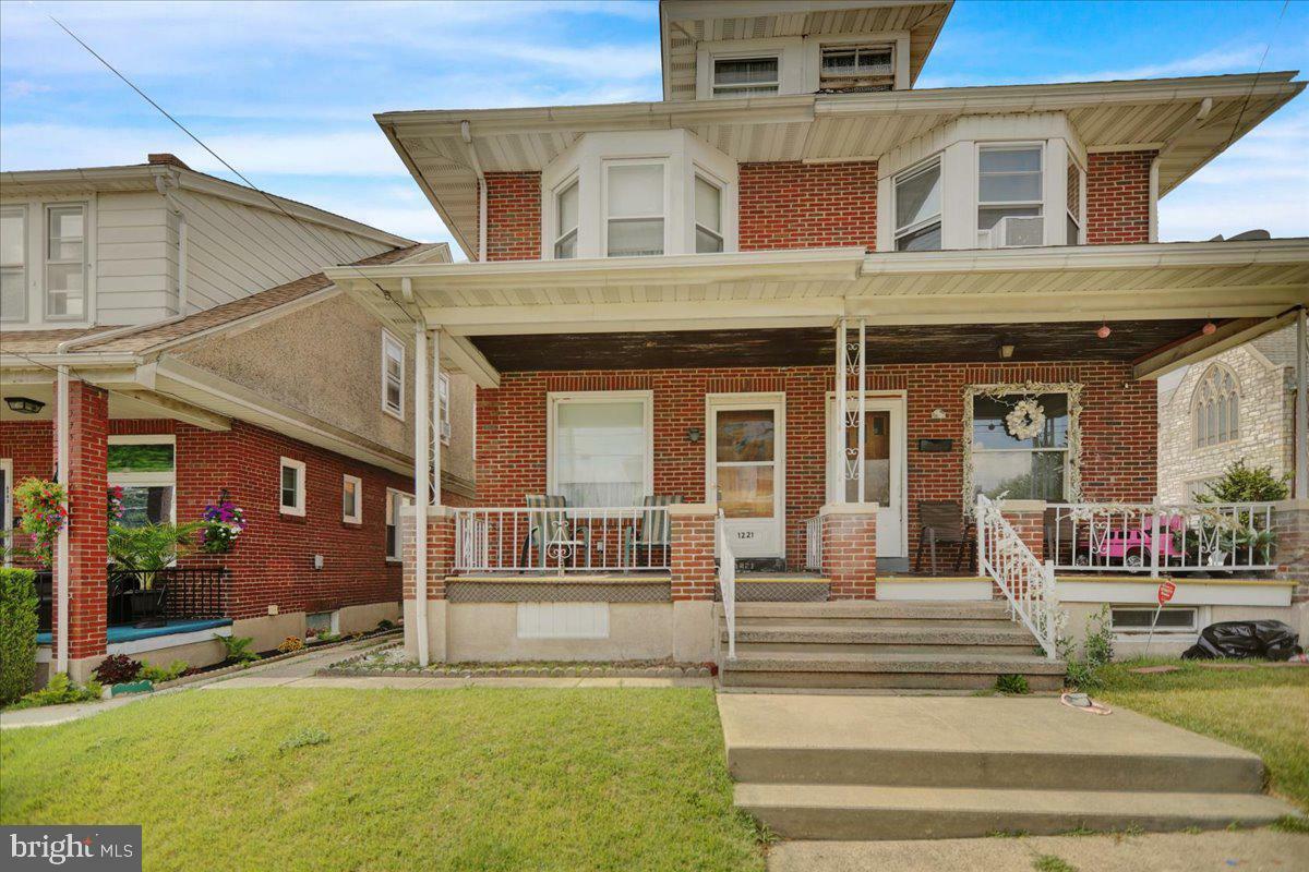 Property Photo:  1221 E Bellevue Avenue  PA 19605 