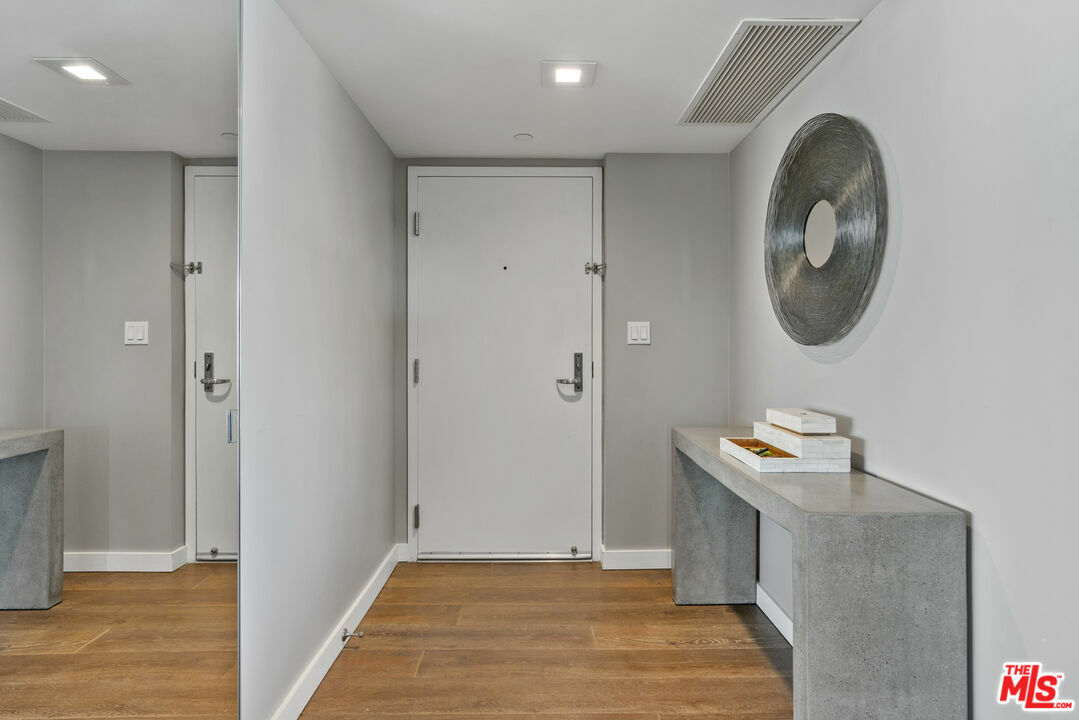 Property Photo:  201  Ocean Ave. 1409P  CA 90402 