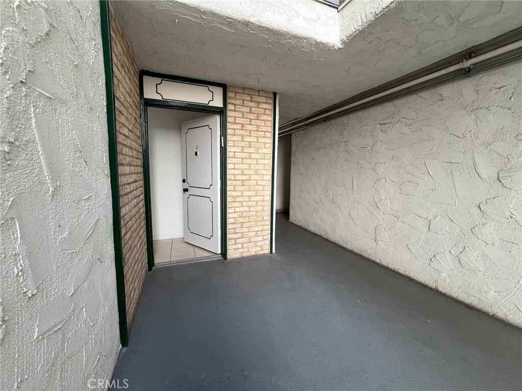 Property Photo: 5315 Zelzah Avenue 2 CA 91316