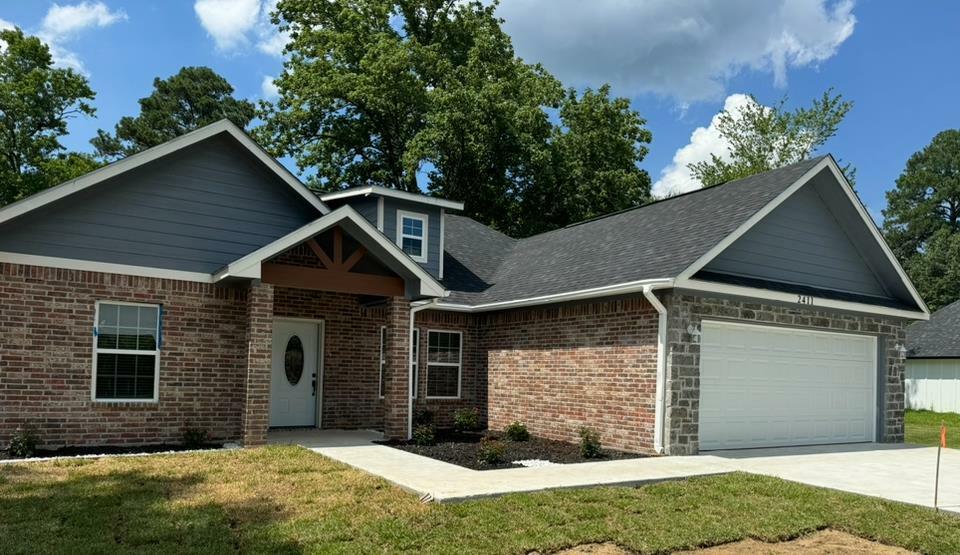 Property Photo:  2411 Moffett Road  TX 75901 