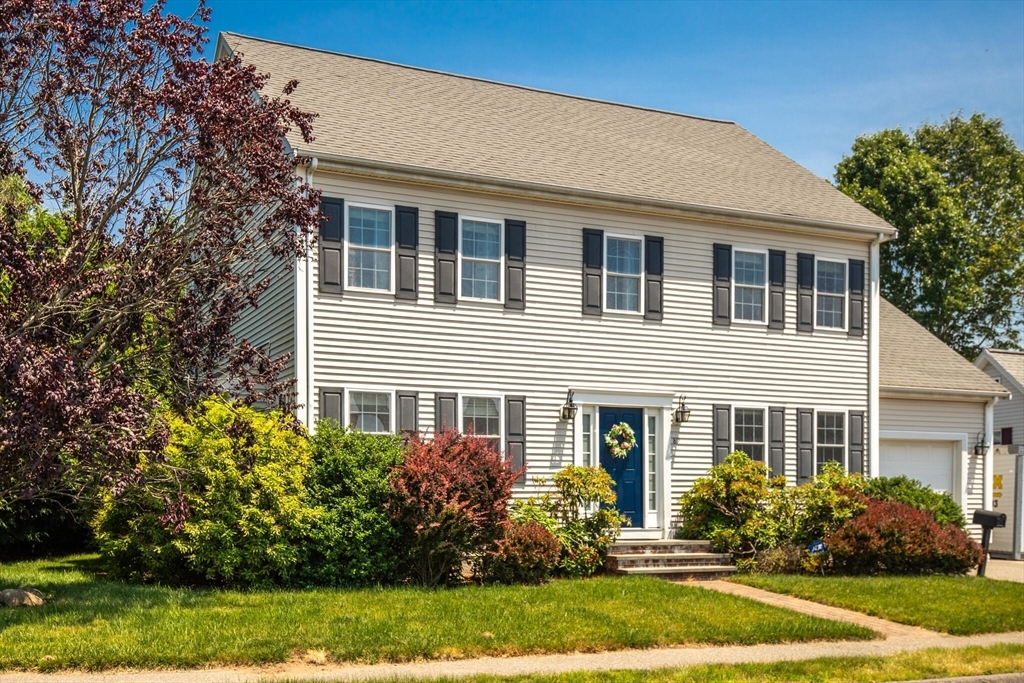 Property Photo: 89 Jacobsen Dr MA 02062