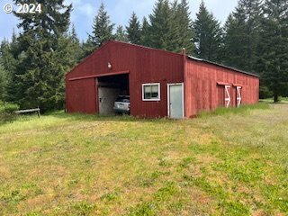 Property Photo:  6 Buckskin Rd  WA 98602 