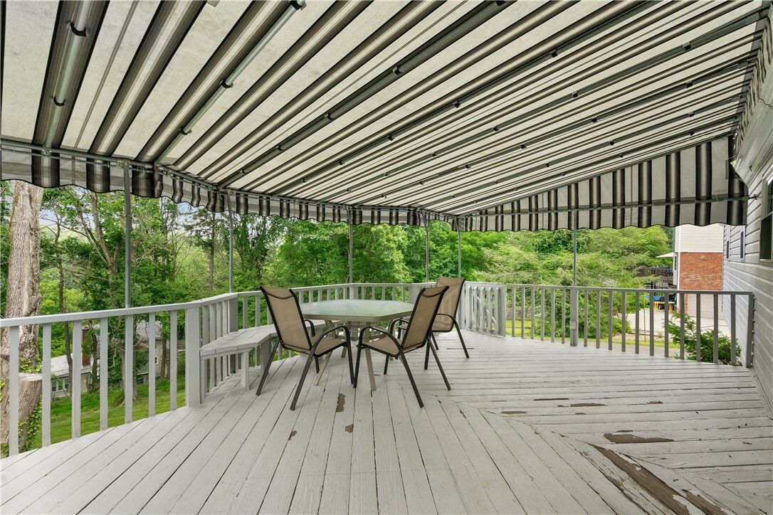 Property Photo:  3268 Sylvan Rd  PA 15102 