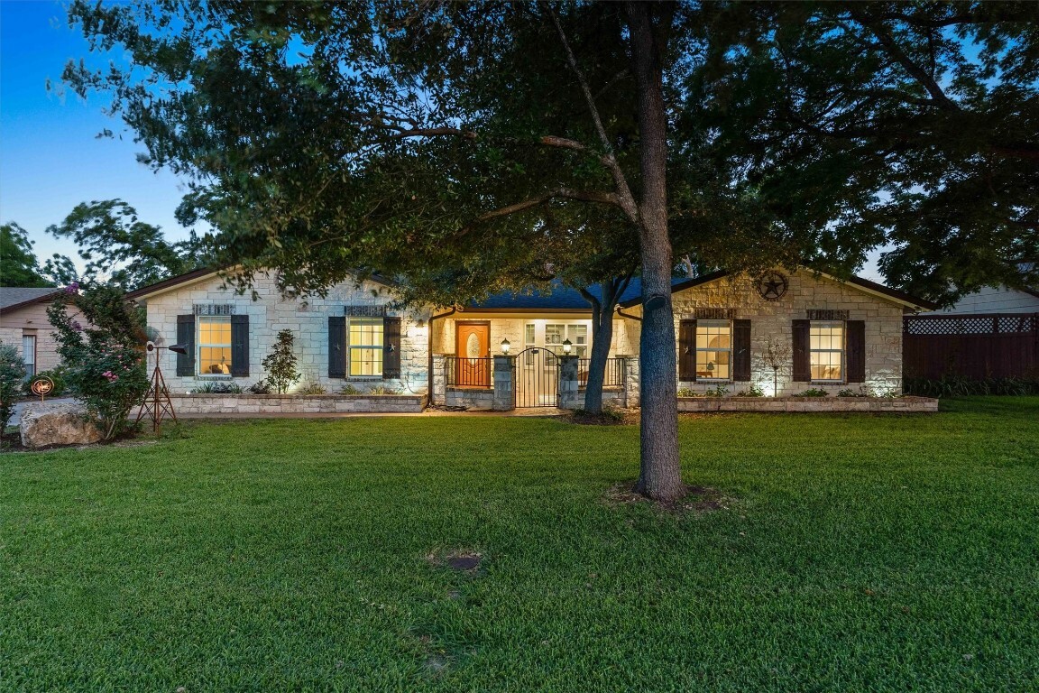 Property Photo:  1526 Shenandoah Drive  TX 78613 