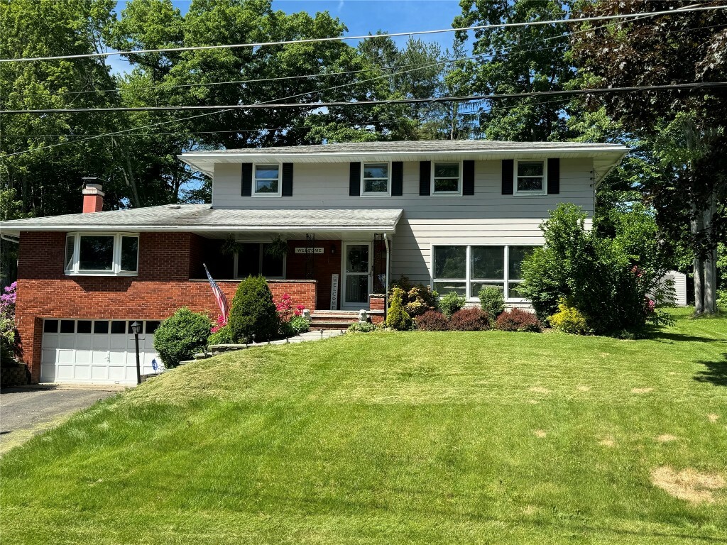 Property Photo:  7 Exeter Drive  NY 13760 