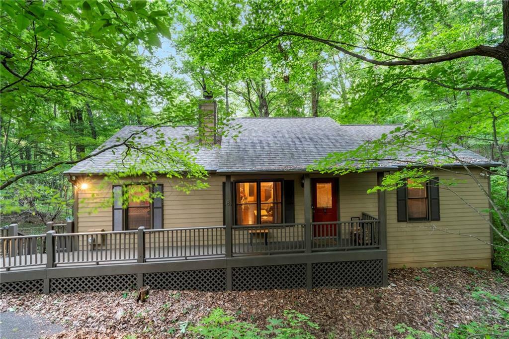 Property Photo: 8 White Oak Knoll GA 30143