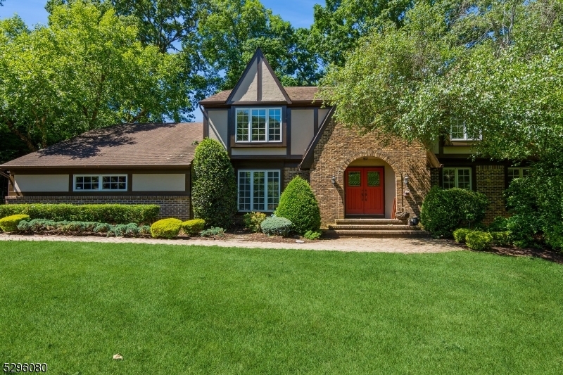 Property Photo: 10 Mary Ct NJ 07922