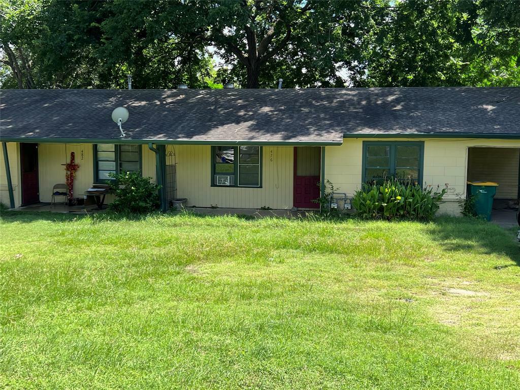 Property Photo: 482 Ellinger TX 78945