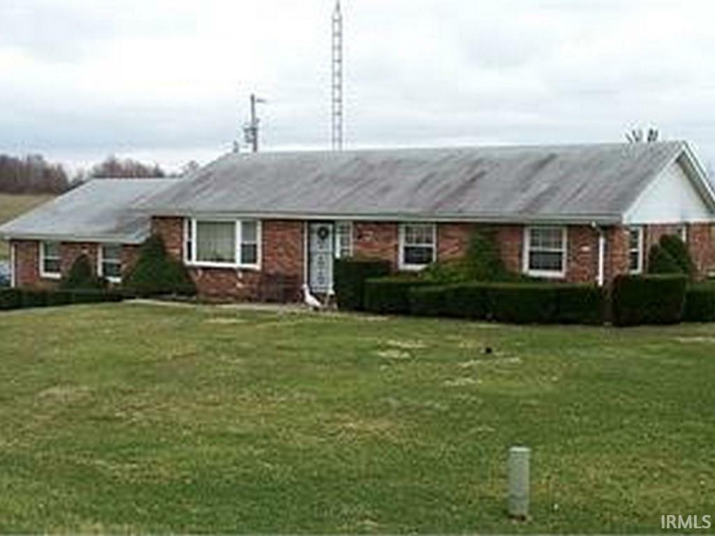 Property Photo:  4961 W State Road 38  IN 47362-8924 