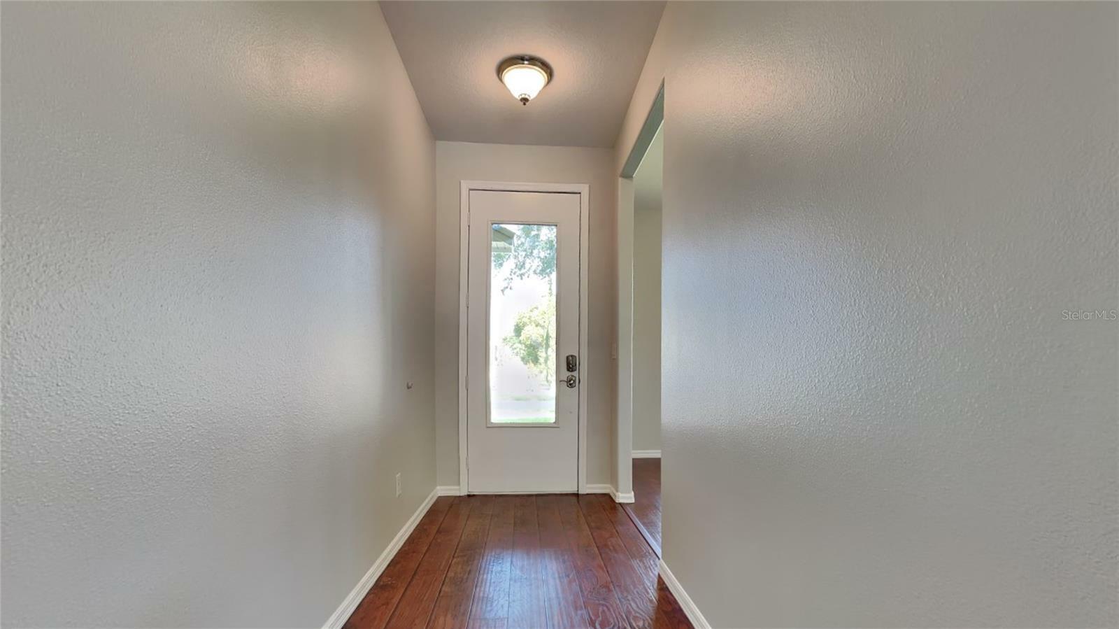 Property Photo:  725 Sunburst Cove Lane  FL 34787 