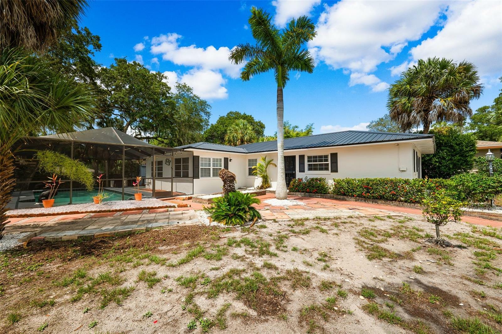 Property Photo:  11040 54th Avenue N  FL 33708 