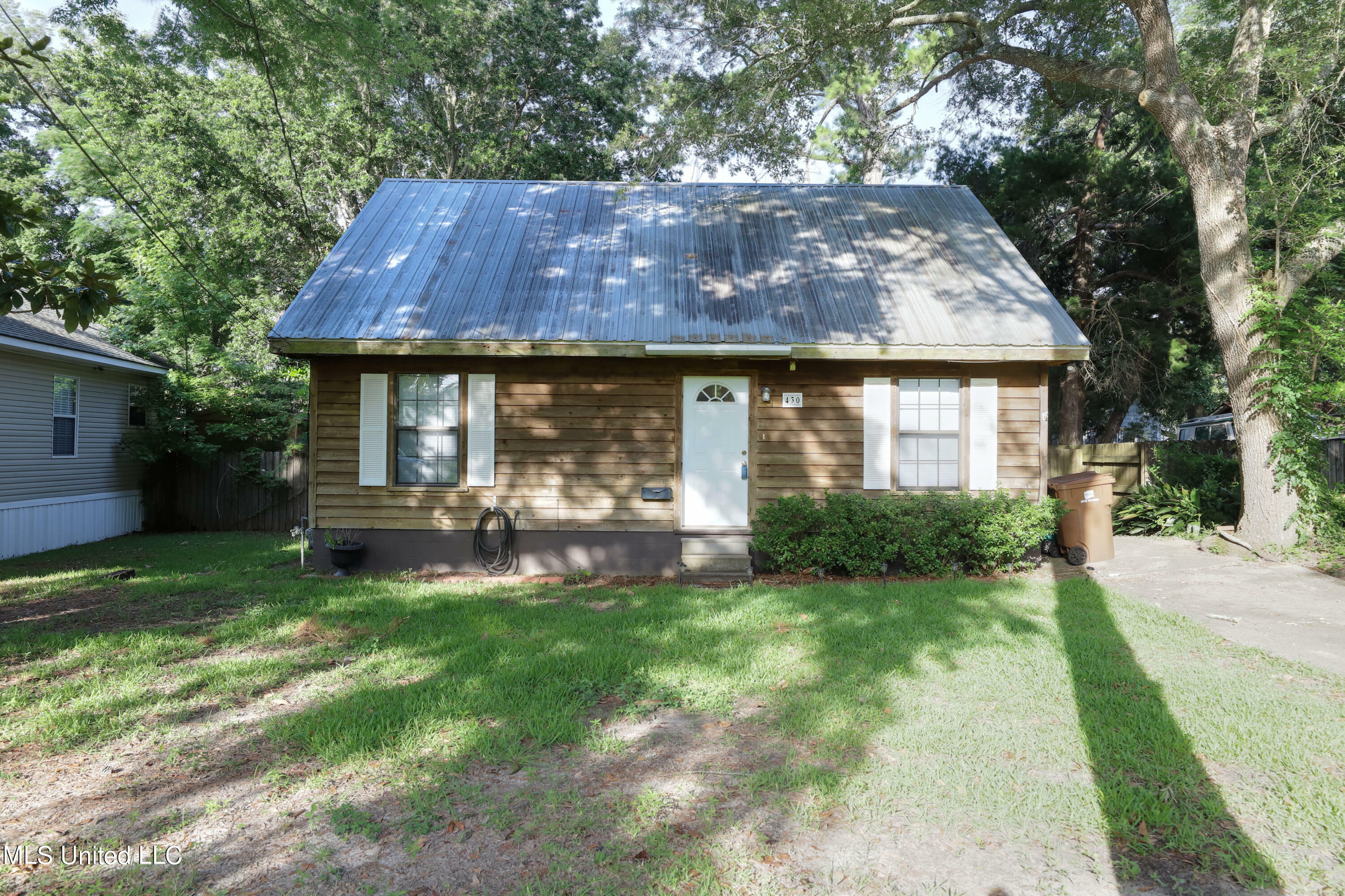 Property Photo:  430 Beverly Drive  MS 39530 