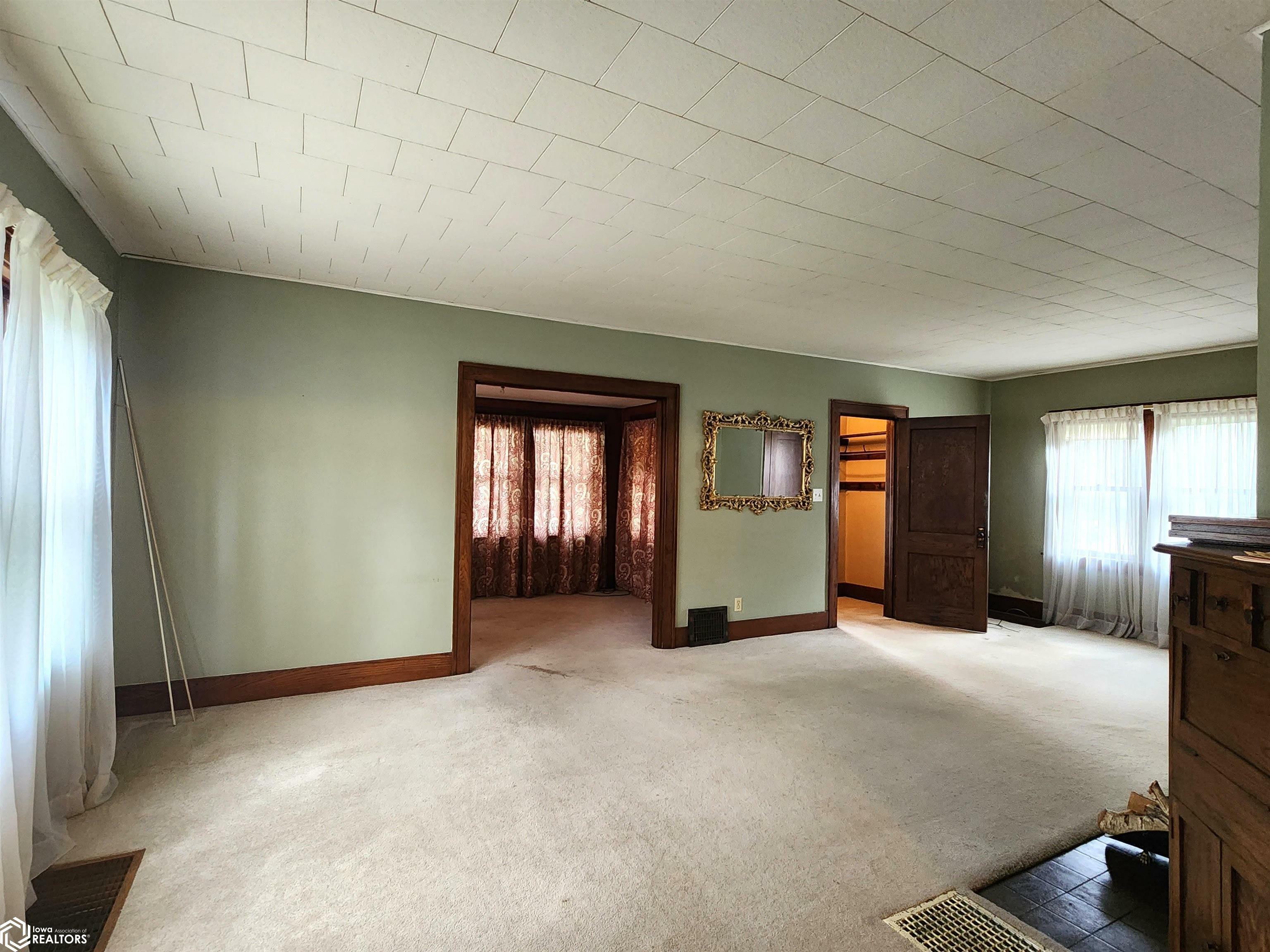 Property Photo:  904 N Pennsylvania Avenue  IA 50401 