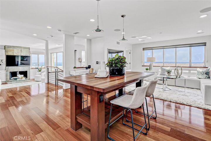 Property Photo: 2909 Highland Avenue CA 90266