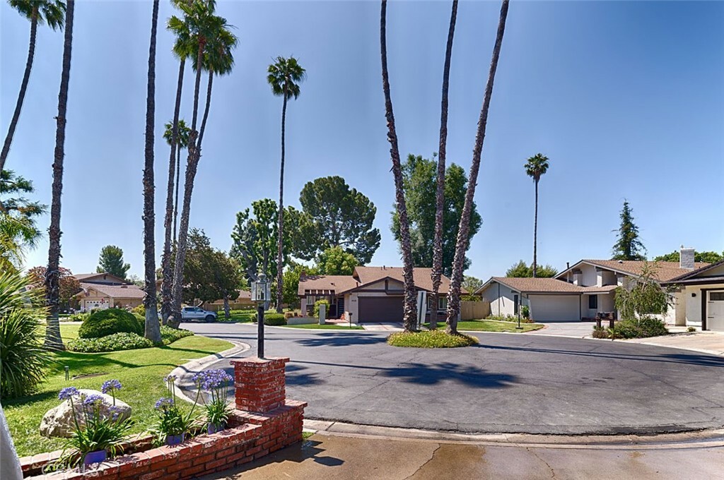 Property Photo:  1915 W Las Palmas Circle  CA 92868 