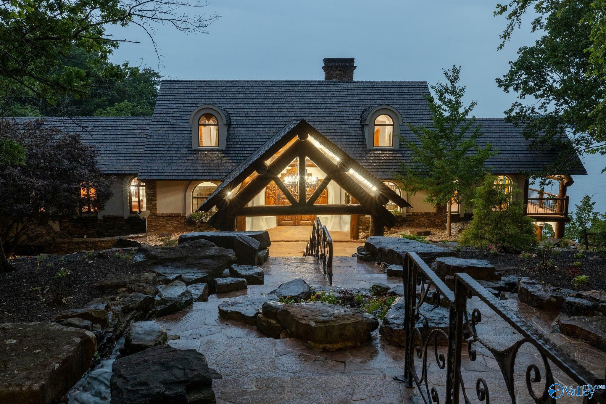 Property Photo: 721 Three Point Road AL 35661