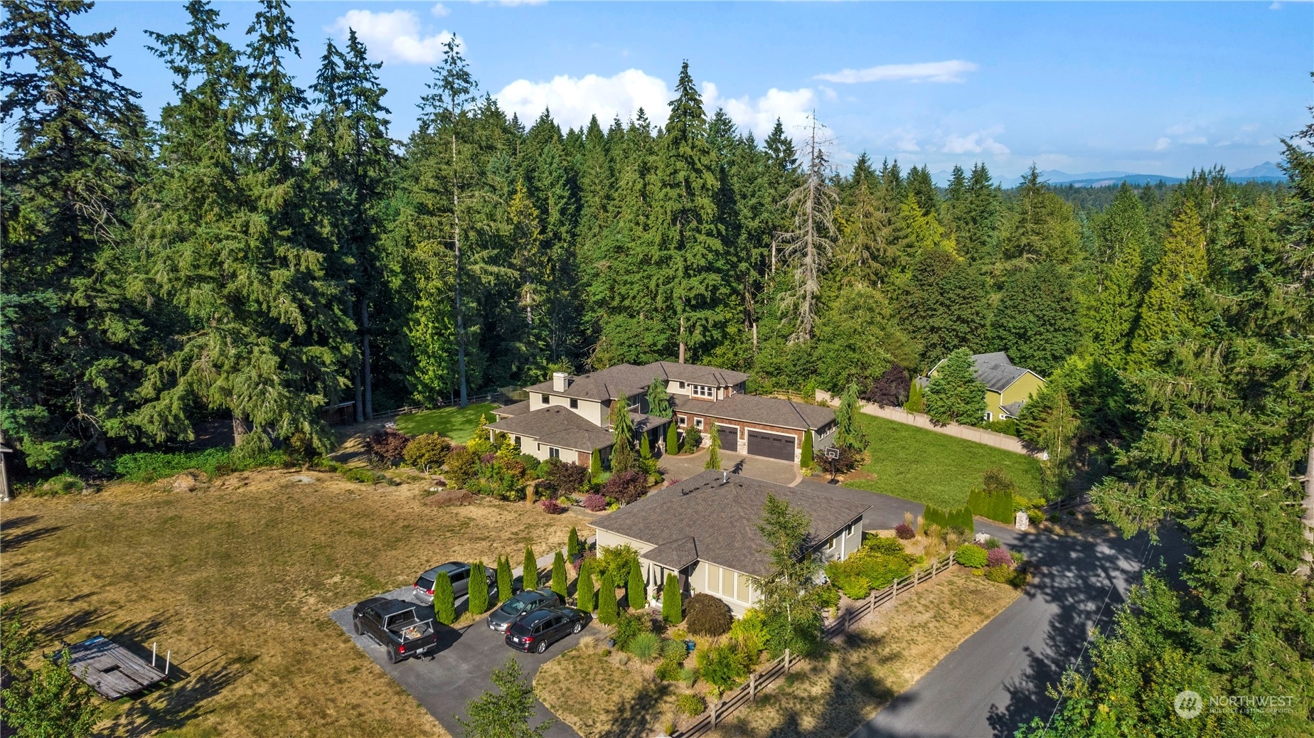 Property Photo:  10513 216 Street SE  WA 98296 