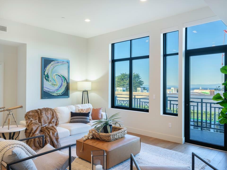 Property Photo:  542 Lighthouse Avenue 301  CA 93950 