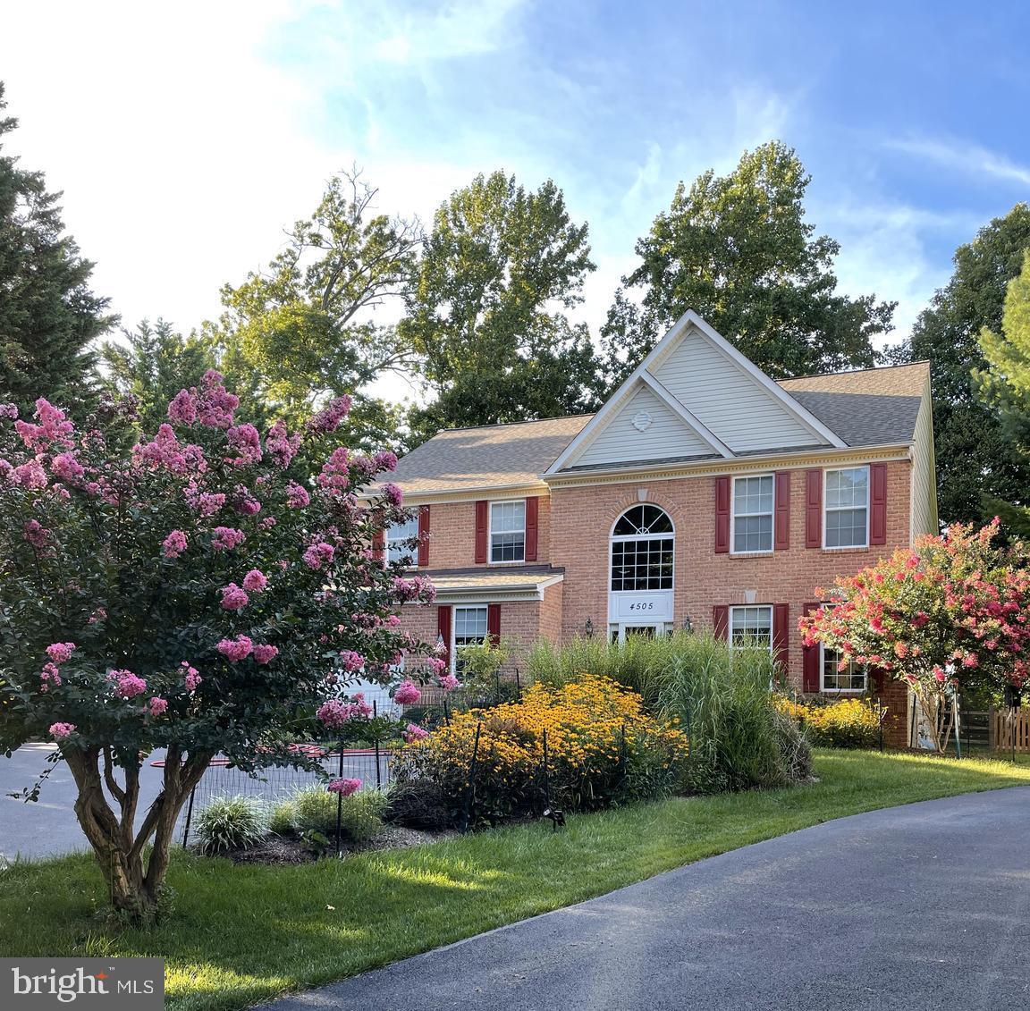 Property Photo: 4505 Tulip Way MD 21043
