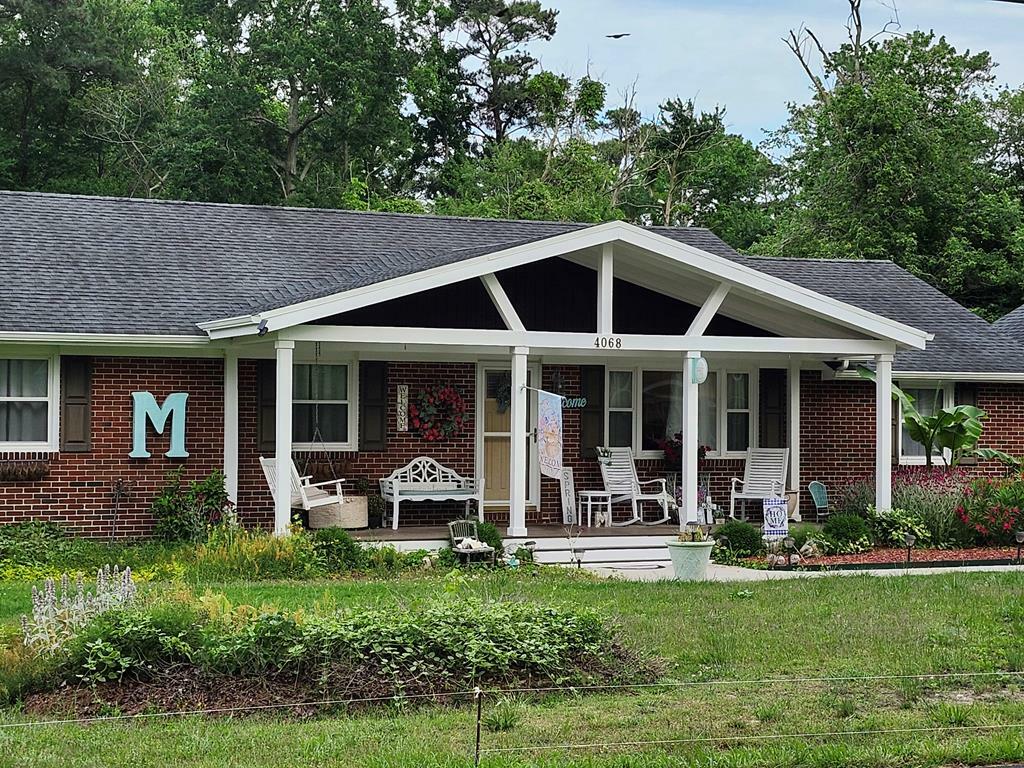 Property Photo: 4068 Ridge Rd VA 23336