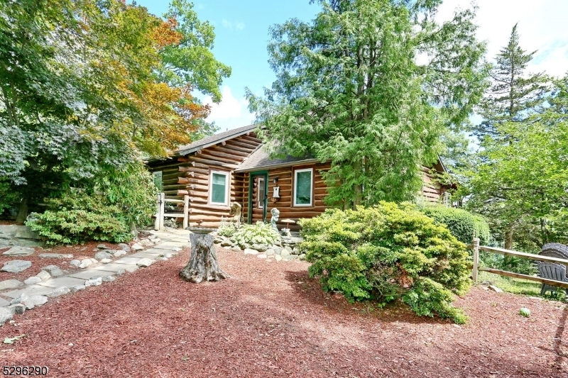 Property Photo: 18 High Point Ln NJ 07456