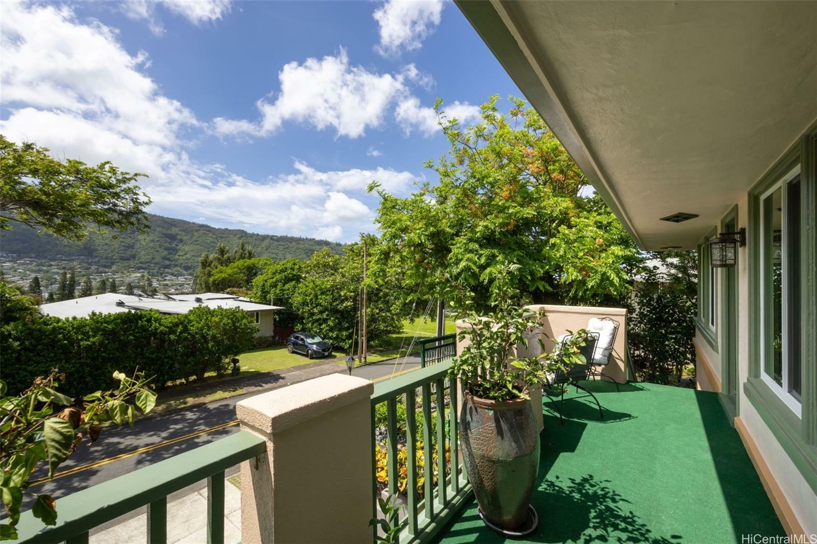 Property Photo:  3156 Oahu Avenue  HI 96822 