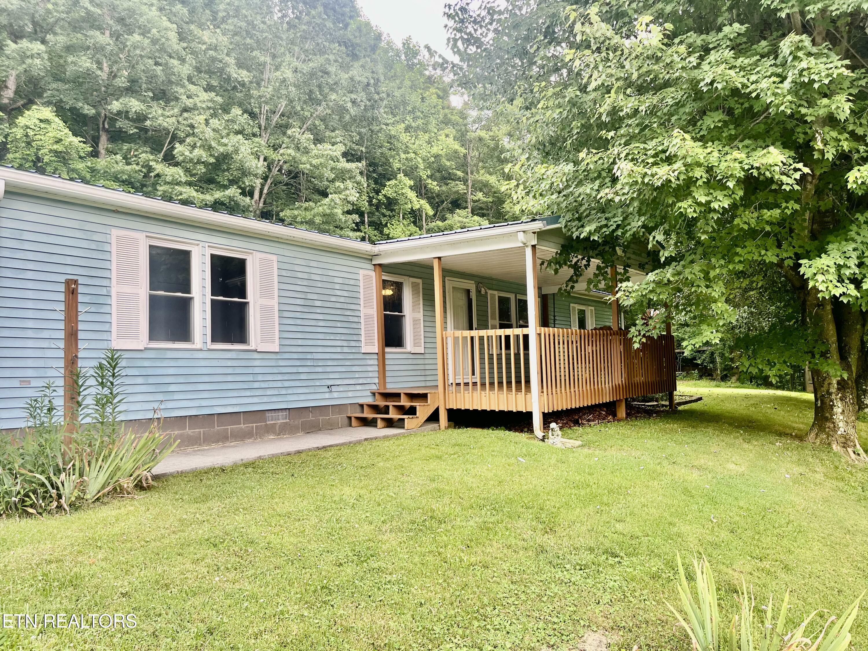 Property Photo:  3967 New Corinth Rd  TN 37709 