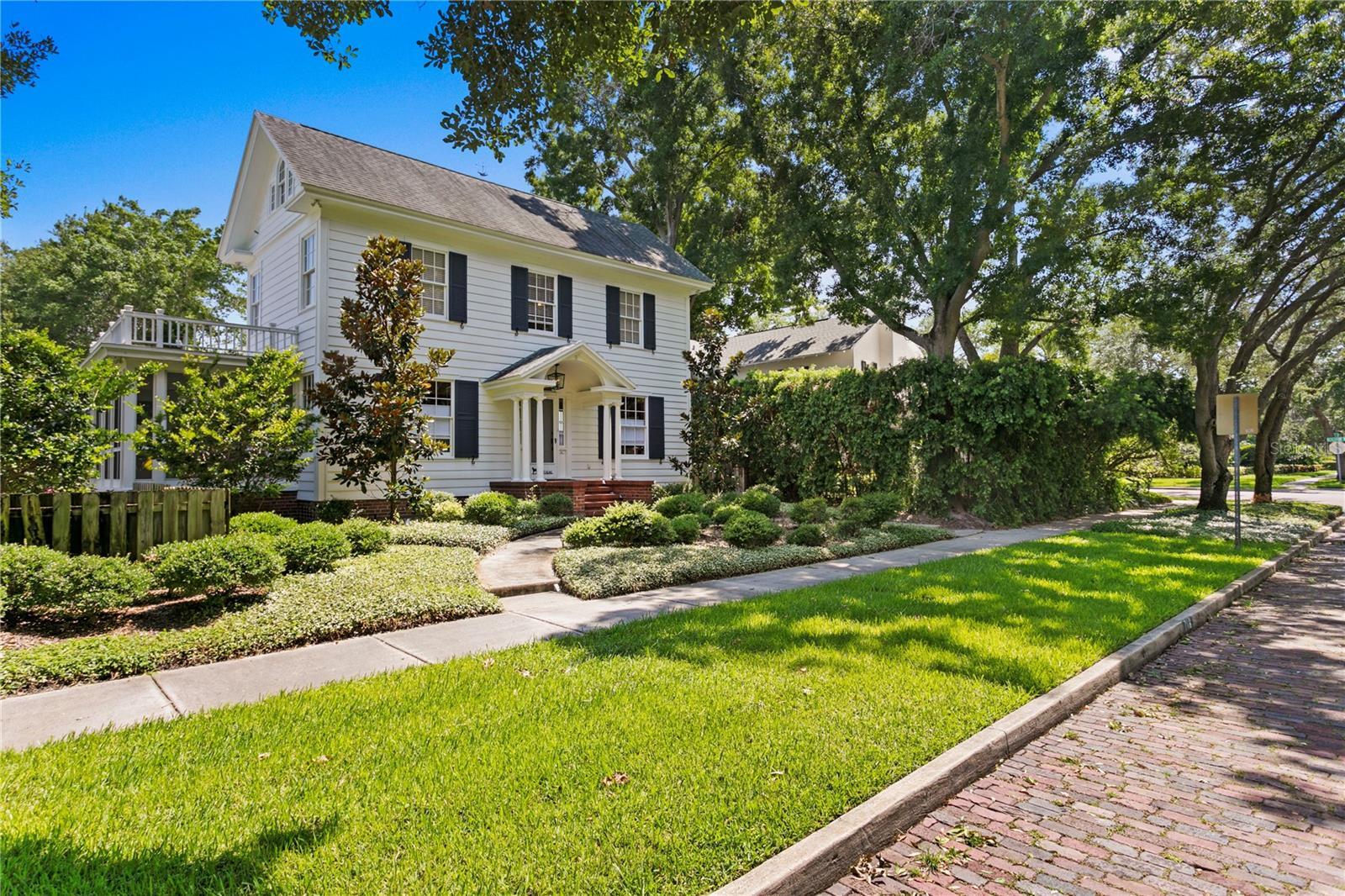 Property Photo: 716 14th Avenue NE FL 33701