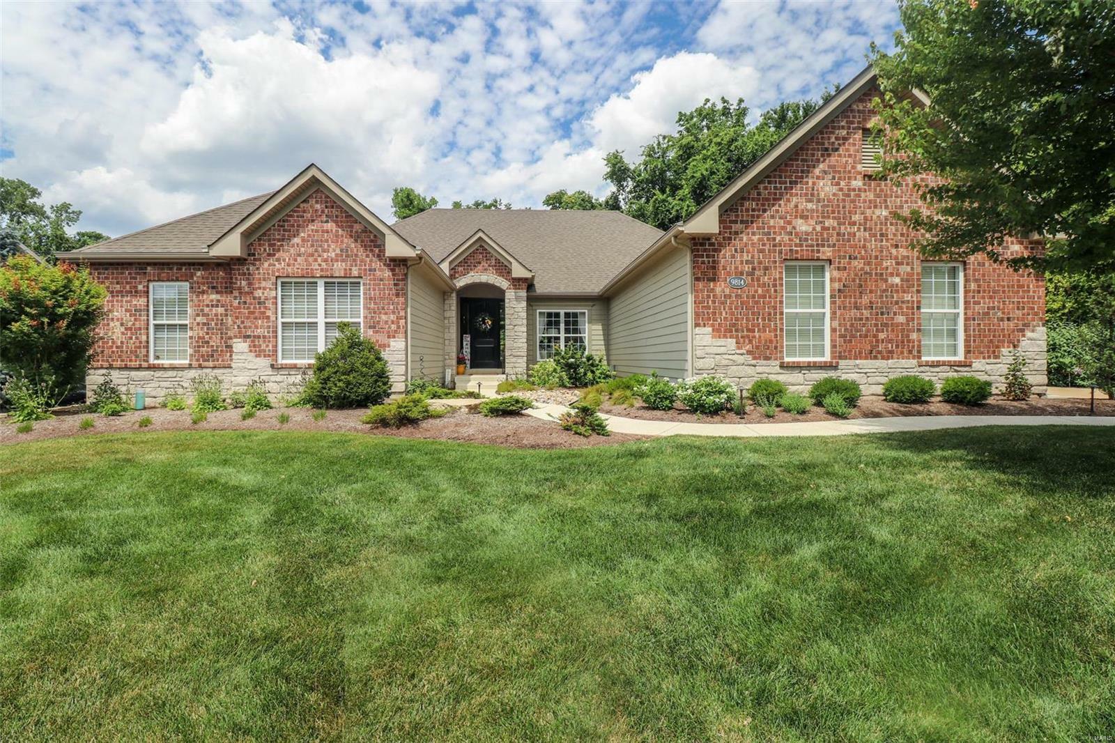 Property Photo:  9814 Grandview Lake Court  MO 63127 