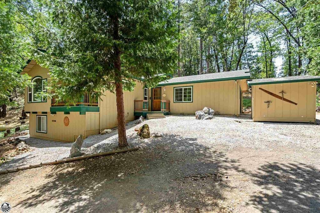 Property Photo:  22862 N Tuolumne Road  CA 95383 