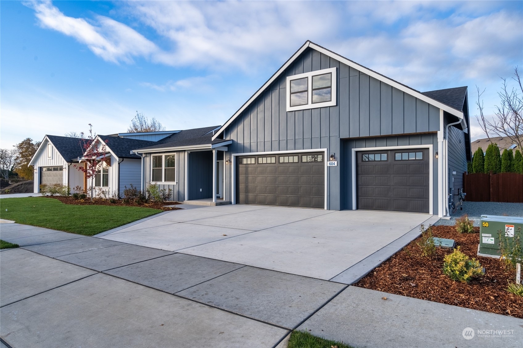 Property Photo:  634 Bucko Avenue  WA 98284 