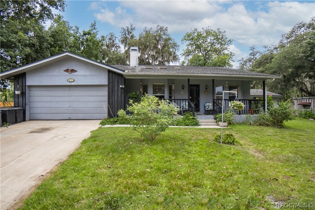 Property Photo:  132 N Abbey Way  FL 34450 