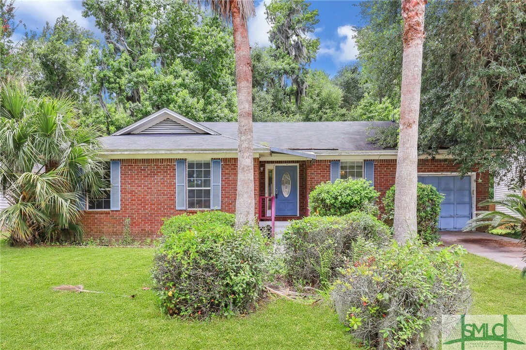 Property Photo:  243 Stonebridge Drive  GA 31410 